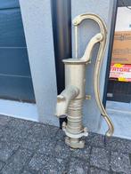 Gietijzeren water  handpomp goudkleur, Tuin en Terras, Ophalen, Zo goed als nieuw, Handmatig, Overige typen
