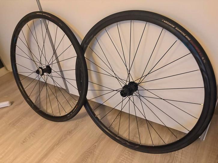 Shimano 105 WH-RS171Disc Wielset - Zo goed als nieuw, Fietsen en Brommers, Fietsonderdelen, Zo goed als nieuw, Racefiets, Wiel