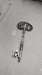 Zilveren fantasie sleutel., Ophalen of Verzenden, Zo goed als nieuw, Zilver, Overige merken