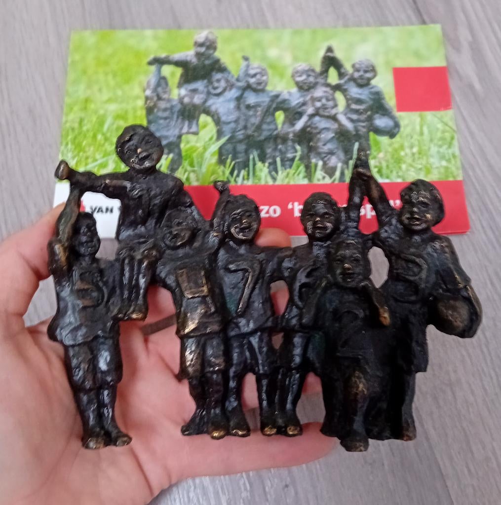 Astrid Veldhuyzen-Koppen ""hoezo buitenspeel “, Antiek en Kunst, Ophalen of Verzenden