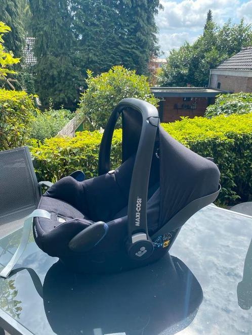 Maxi cosi rock zwart-grijs, Kinderen en Baby's, Autostoeltjes, Zo goed als nieuw, Maxi-Cosi, 0 t/m 13 kg, Autogordel of Isofix