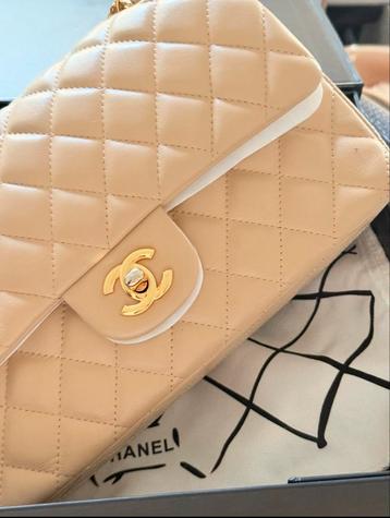 Chanel Tas Nude met Gouden Hardware beschikbaar voor biedingen
