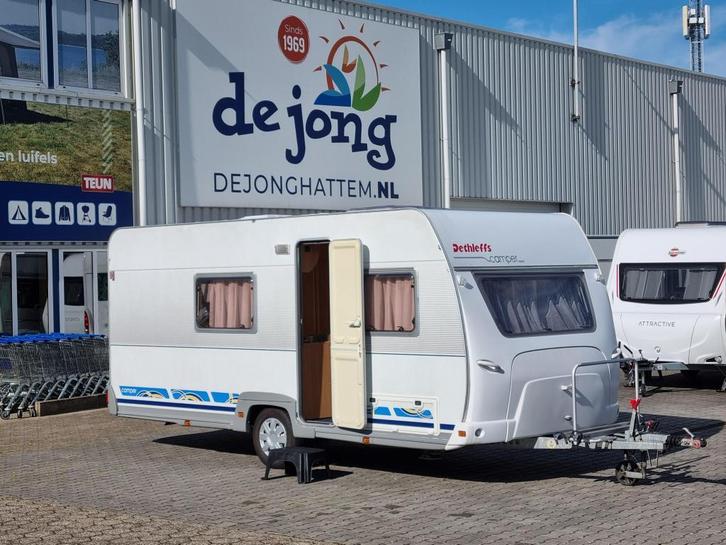 Dethleffs Camper 490TK Stapelbed - Voortent, Caravans en Kamperen, Caravans, tot en met 5, 1000 - 1250 kg, Treinzit, Dethleffs