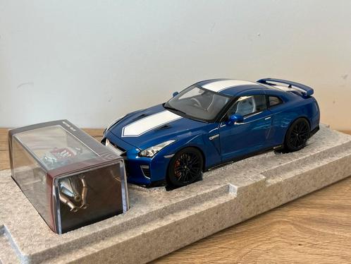 Nissan GT-R (R35) 50th anniversary 1:18 motorhelix blauw, Hobby en Vrije tijd, Modelauto's | 1:18, Nieuw, Auto, Overige merken