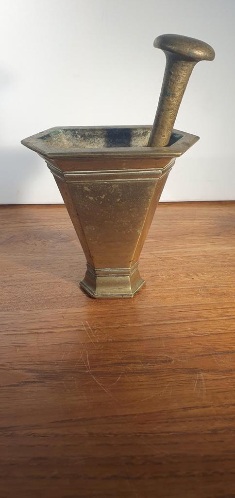 Bronzen vijzel., Antiek en Kunst, Antiek | Koper en Brons, Ophalen of Verzenden