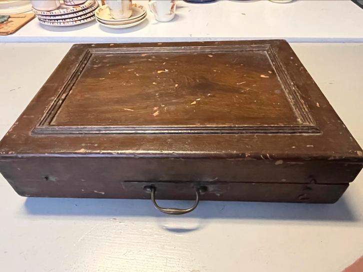 Oude houten spellendoos, Hobby en Vrije tijd, Gezelschapsspellen | Bordspellen, Gebruikt, Drie of vier spelers, Reisspel, Ophalen of Verzenden