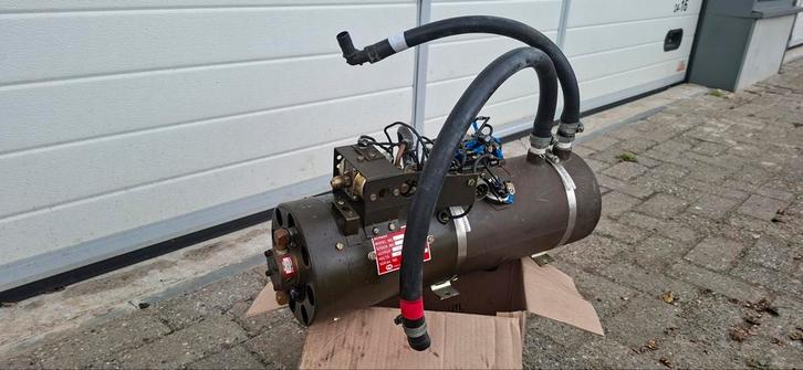 Heater / brander met warmtewisselaar diesel / 24V, Doe-het-zelf en Verbouw, Verwarming en Radiatoren, Zo goed als nieuw, Overige typen