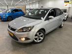 Ford Focus 1.6 Comfort / NIEUWE APK / NETTE AUTO / MULTIEMED, Gebruikt, Parkeersensor, 4 cilinders, 620 kg