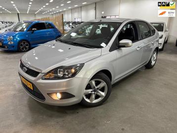 Ford Focus 1.6 Comfort / NIEUWE APK / NETTE AUTO / MULTIEMED beschikbaar voor biedingen