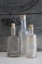 Lot van 3 oude flesjes bodemvondsten *Pronck & Praal*, Antiek en Kunst, Ophalen of Verzenden