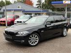 BMW 5-serie Touring 525d High Executive|Carplay|Leder|Panora, Auto's, Automaat, Euro 5, Achterwielaandrijving, Gebruikt