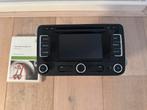 Autoradio Volkswagen Polo 6R (2011), Auto diversen, Autonavigatie, Ophalen, Gebruikt
