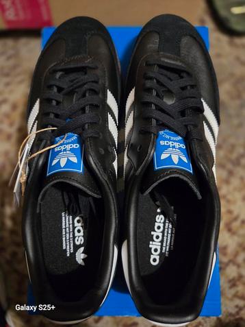 Adidas sneakers voor heren beschikbaar voor biedingen