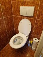 Zeer nette badkamer meubels: V&B Hangtoilet en fonteintje, Ophalen, Gebruikt