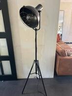 Industriële grijze vloerlamp, Ophalen, Zo goed als nieuw