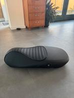 Vespa Sprint Zadel, Fietsen en Brommers, Brommeronderdelen | Scooters, Ophalen of Verzenden, Zo goed als nieuw, Zadel, Vespa