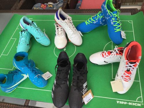 Diverse maten en modellen voetbalschoenen, Kinderen en Baby's, Speelgoed | Buiten | Rolschaatsen, Zo goed als nieuw, Ophalen of Verzenden