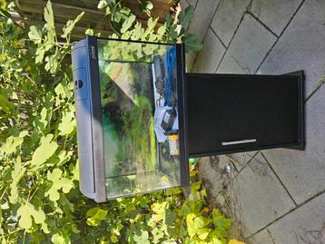 Aquarium met kast – Waterhome beschikbaar voor biedingen