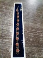 Prachtige antieke zilveren Zeeuws knop armband met koraal., Verzenden, Zilver, Armband