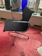 2 X Eames bureaustoel Vitra EA 108 Zwart Hopsak TOP AANBOD, Ophalen, Zwart, Zo goed als nieuw, Bureaustoel