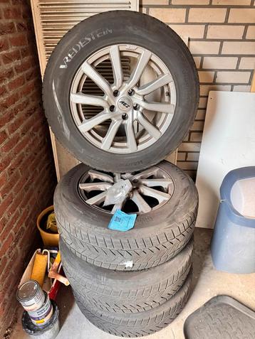 Gratis af te halen beschikbaar voor biedingen