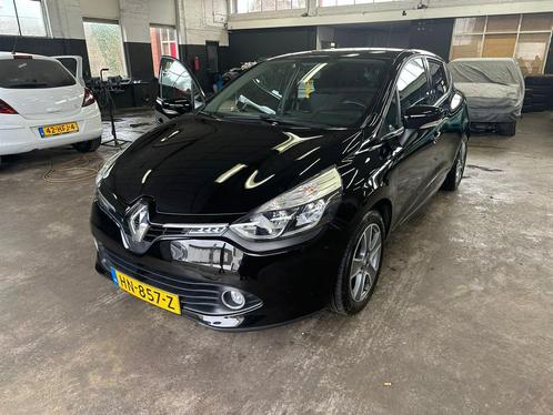 Renault Clio 1.5 DCI 66KW 5-DRS 2015 Zwart, Auto's, Renault, Particulier, Clio, ABS, Airbags, Airconditioning, Alarm, Bluetooth