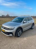 VW Tiguan 1.4 TSI DSG 2x R-Line | ACC | PANO | FULL OPTIONS, Zwart, 4 cilinders, 150 pk, Leder