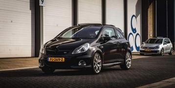 Opel Corsa 1.6 OPC 3D 2008 Zwart Pano Schuif Kantel - BOMVOL beschikbaar voor biedingen