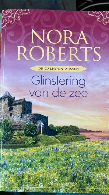 Nora Roberts - Glinstering van de zee beschikbaar voor biedingen