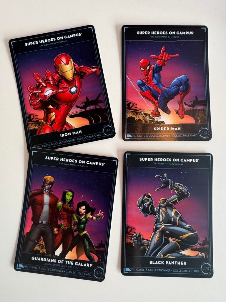 Disneyland Parijs verzamel kaarten compleet set avengers, Ophalen, Zo goed als nieuw