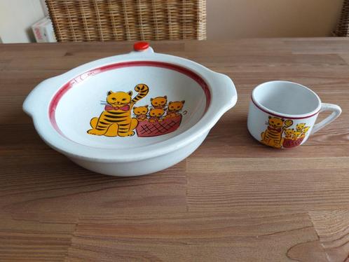 Prachtig Vintage Warmhoud Bord -+ Beker Kat Poes Schramberg, Antiek en Kunst, Antiek | Servies compleet, Verzenden