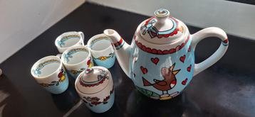 Babette Harms thee servies set beschikbaar voor biedingen