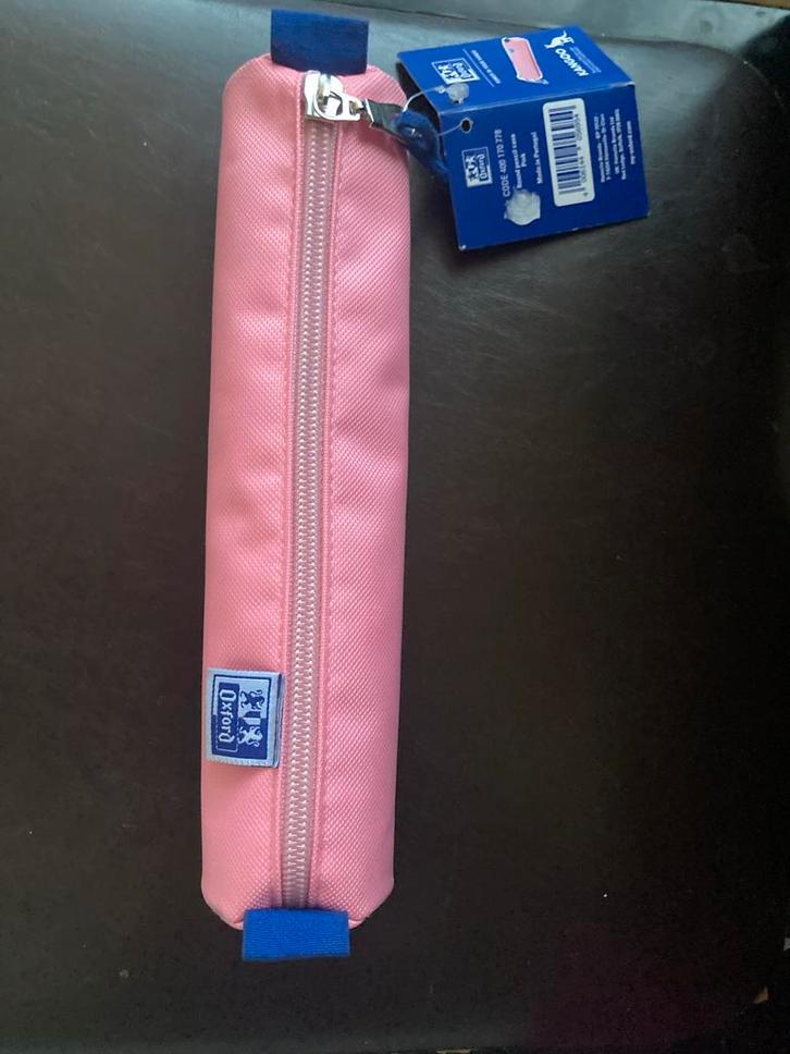Oxford etui roze gloednieuw ongebruikt!, Diversen, Schoolbenodigdheden, Nieuw, Ophalen of Verzenden
