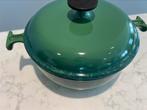 Le Creuset La Mama, 20 cm Bamboo in goede staat, Gebruikt, Gietijzer, Ophalen of Verzenden, Keramische plaat