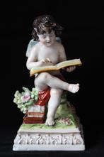Antiek Scheibe-Alsbach porseleinen putti figurine 1911-1940, Antiek en Kunst, Antiek | Porselein, Ophalen of Verzenden