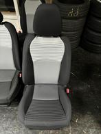 Toyota Yaris Hybride voorstoelen  (2012-2020), Auto-onderdelen, Ophalen, Gebruikt, Toyota