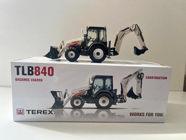 Terex TLB840 graaflaadcombinatie van NZG, Hobby en Vrije tijd, Modelauto's | 1:50, Zo goed als nieuw, Hijskraan, Tractor of Landbouw