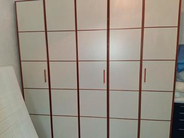 Ruime Kledingkast met Veel Opbergruimte - afbeelding 2