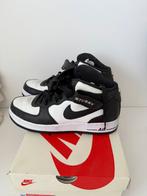Nike Air Force 1 Mid Stussy 44.5, Kleding | Heren, Schoenen, Zwart, Ophalen of Verzenden, Nike Air Force, Sneakers of Gympen