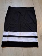 Joggingstof rok maat M, Kleding | Dames, Ophalen of Verzenden, Gedragen, Zwart, Boven de knie