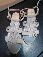 Vienty Sandalen met franjes - Maat 40, Vienty, Zo goed als nieuw, Grijs, Sandalen of Muiltjes