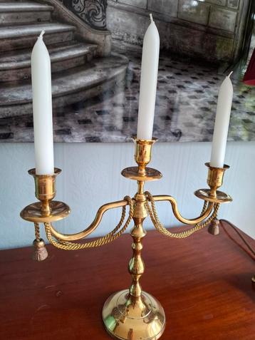 Prachtige messing kandelaar  beschikbaar voor biedingen