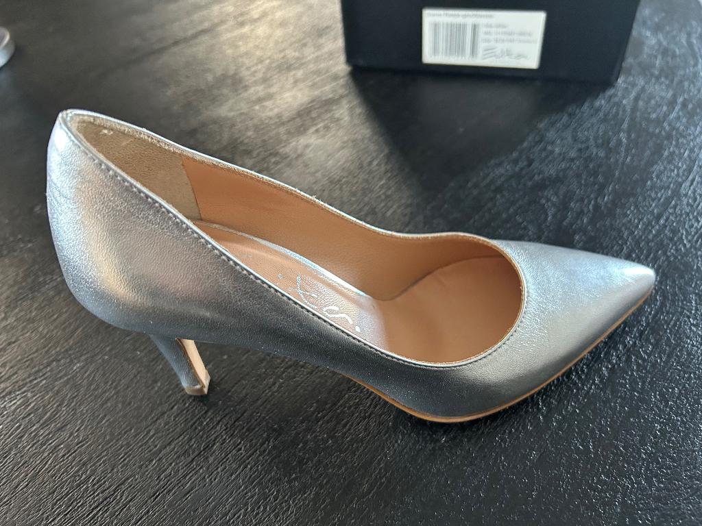 Nieuw Dames pumps maat 34, Kleding | Dames, Schoenen, Ophalen, Nieuw, Overige kleuren