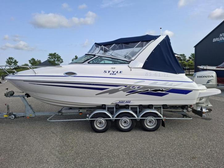 Fibrafort style 255, Watersport en Boten, Speedboten, Gebruikt, 6 meter of meer, Benzine, 200 pk of meer, Polyester