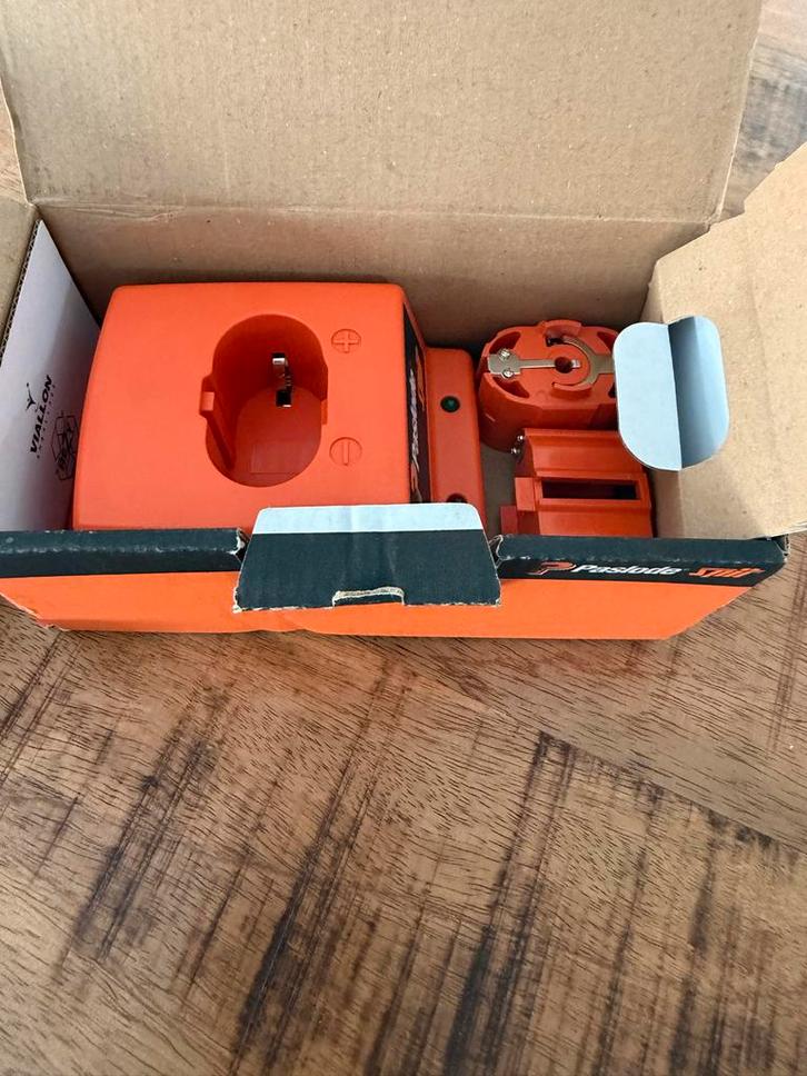 Paslode Acculader Pulsa/Impulse 35460 Nieuw!, Motoren, Onderdelen | Overige, Nieuw, Ophalen of Verzenden