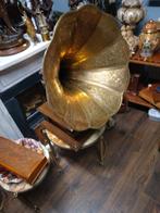 Oude grammofoon  met 30 tal platen, Ophalen