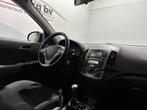 Hyundai i30 CW 1.4i Blue Dynamic - Airco / Radio cd / Stuurb, Auto's, Hyundai, Origineel Nederlands, Te koop, 5 stoelen, Benzine