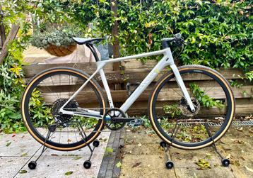 Canyon Roadlite CF 8 WMN, Light Grey, Size S, #1 beschikbaar voor biedingen