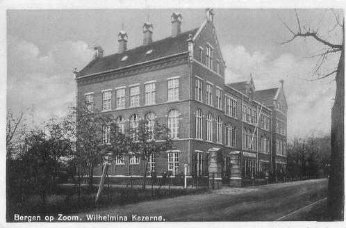 Bergen op Zoom Wilhelmina Kazerne 1938 (a1350), Verzamelen, Ansichtkaarten | Nederland, Gelopen, Noord-Brabant, 1920 tot 1940