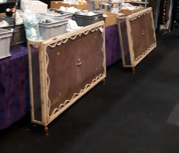 2 x oude radiator ombouw, Antiek en Kunst, Curiosa en Brocante, Ophalen